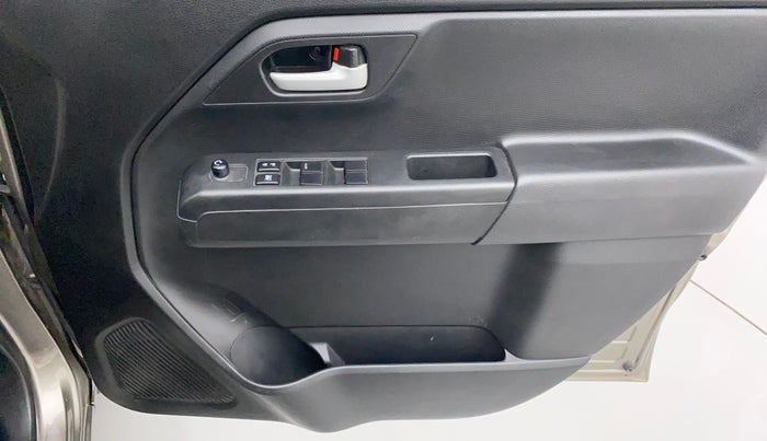 2022 Maruti New Wagon-R ZXI 1.2, Petrol, Manual, 20,371 km, Driver Side Door Panels Control
