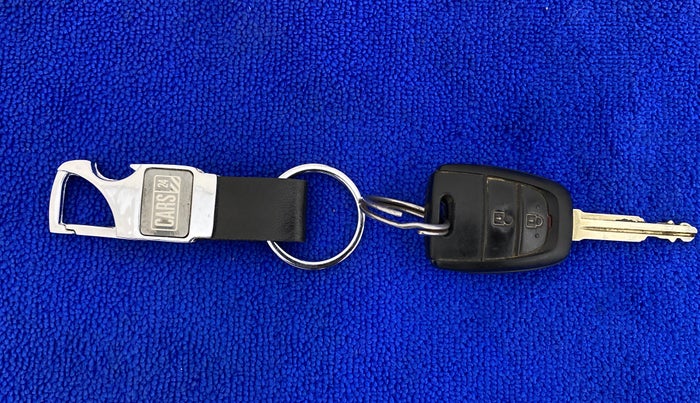 2017 Hyundai Grand i10 1.2 KAPPA SPORTZ (O), Petrol, Manual, 10,531 km, Key Close Up