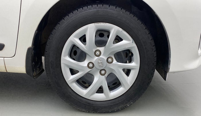 2017 Hyundai Grand i10 1.2 KAPPA SPORTZ (O), Petrol, Manual, 10,531 km, Right Front Wheel