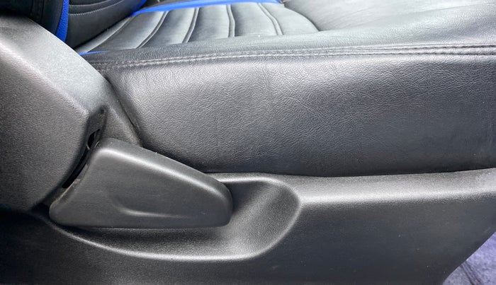 2021 Datsun Redi Go T (O), Petrol, Manual, 9,967 km, Driver Side Adjustment Panel