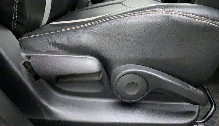 2015 Maruti Swift ZXI D, Petrol, Manual, 45,608 km, Driver Side Adjustment Panel
