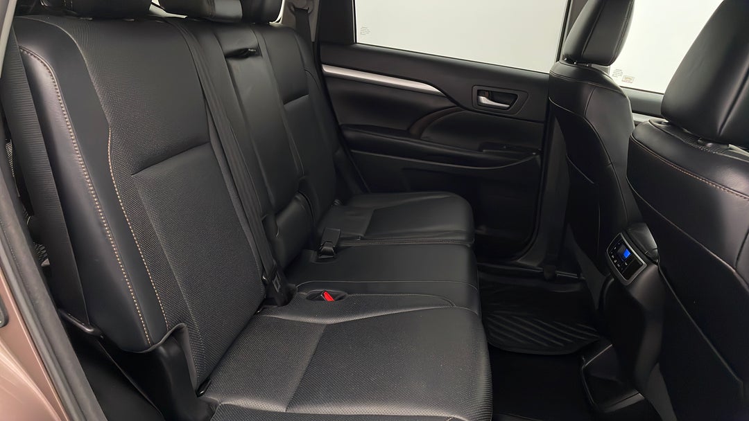 2018 Toyota Kluger Gxl (4x2), Automatic, 60690 km, Right Side Rear Door Cabin View