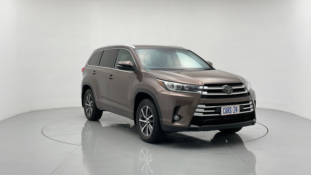 2018 Toyota Kluger Gxl (4x2), Automatic, 60690 km, Right Front Diagonal (45- Degree) View
