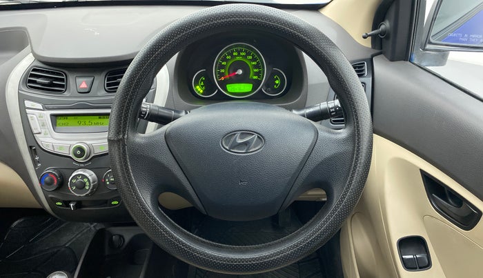 2017 Hyundai Eon MAGNA PLUS, Petrol, Manual, 25,742 km, Steering Wheel Close Up