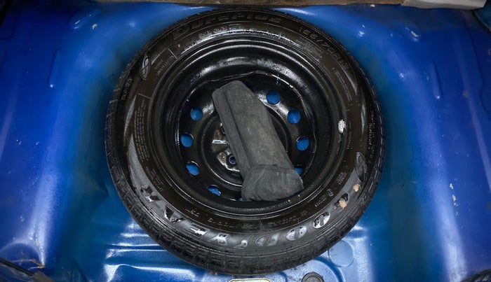 2017 Hyundai Eon MAGNA PLUS, Petrol, Manual, 25,742 km, Spare Tyre