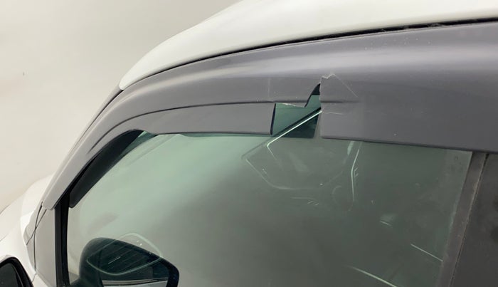 2019 Maruti Baleno ALPHA CVT PETROL 1.2, Petrol, Automatic, 42,227 km, Front passenger door - Door visor damaged