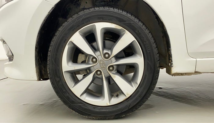 2017 Hyundai Elite i20 ASTA 1.2 DUAL TONE, Petrol, Manual, 37,182 km, Left Front Wheel