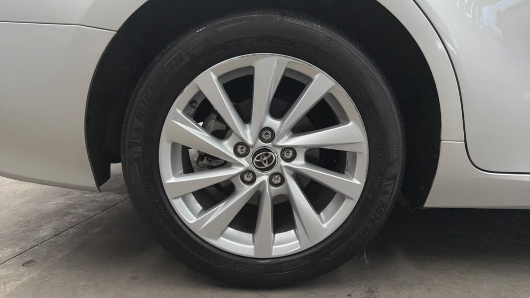 2023 Toyota Camry Ascent, Automatic, 40510 km, Right Rear Wheel