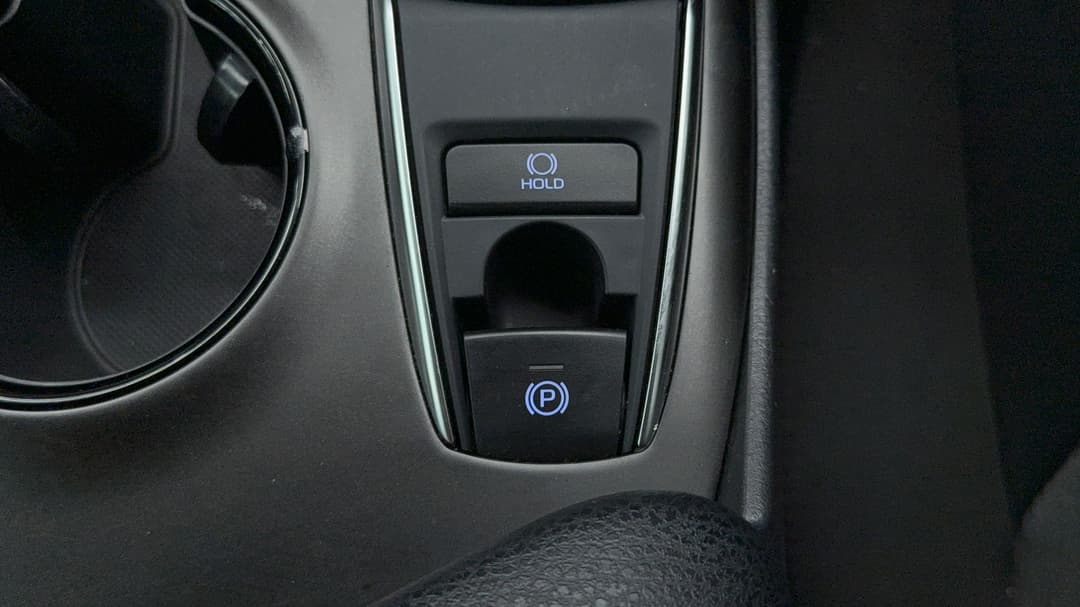 2023 Toyota Camry Ascent, Automatic, 40510 km, Handbrake