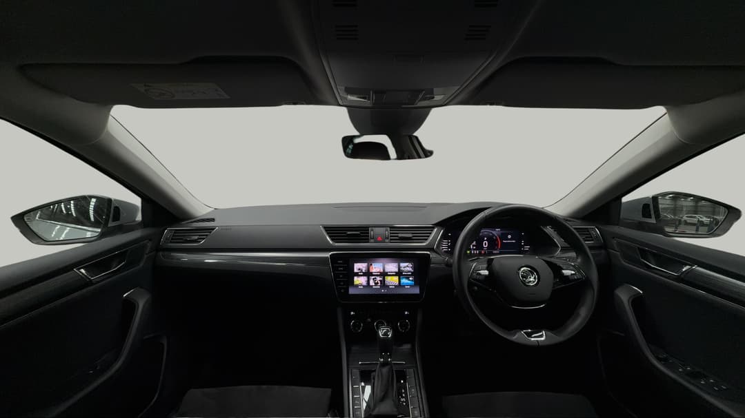 2022 SKODA Superb Style 162tsi, Automatic, 35069 km, Dashboard View