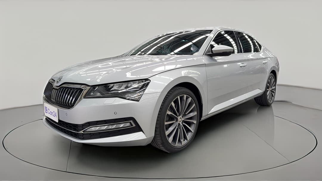 2022 SKODA Superb Style 162tsi, Automatic, 35069 km, Left Front Diagonal (45- Degree) View