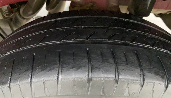 2017 Mahindra Kuv100 K2 6 STR, Petrol, Manual, 41,358 km, Left Rear Tyre Tread
