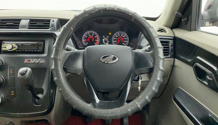 2017 Mahindra Kuv100 K2 6 STR, Petrol, Manual, 41,358 km, Steering Wheel Close Up
