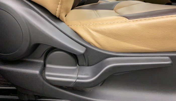 2018 Honda Amaze 1.2L I-VTEC V, Petrol, Manual, 39,114 km, Driver Side Adjustment Panel