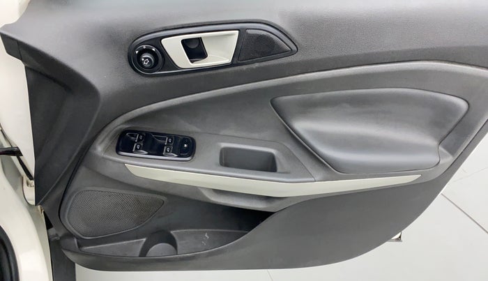 2017 Ford Ecosport 1.5 TITANIUMTDCI OPT, Diesel, Manual, 72,887 km, Driver Side Door Panels Control
