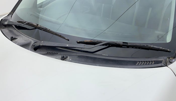 2012 Maruti Swift VXI D, Petrol, Manual, 47,979 km, Bonnet (hood) - Cowl vent panel has minor damage