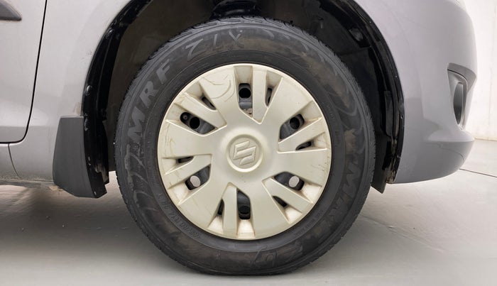 2013 Maruti Swift VDI, Diesel, Manual, 1,03,087 km, Right Front Wheel