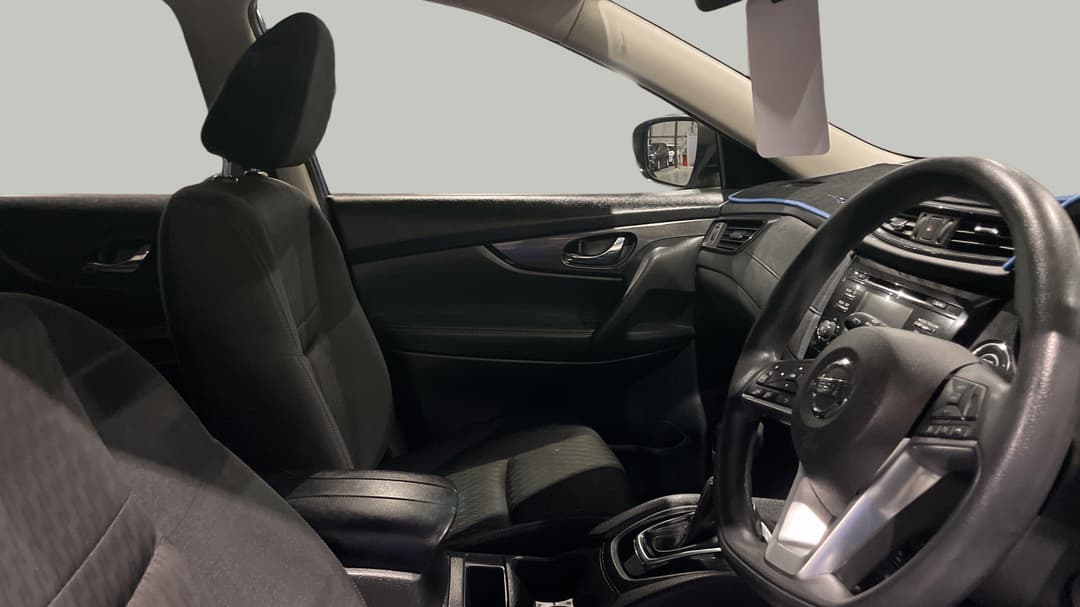 2018 Nissan X-trail St (2WD), Automatic, 83957 km, Right Side Front Door Cabin View