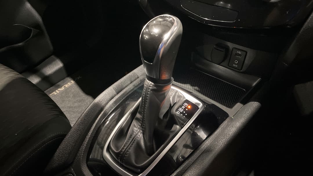 2018 Nissan X-trail St (2WD), Automatic, 83957 km, Gear Lever 