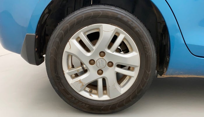 2012 Maruti Swift Dzire ZXI, Petrol, Manual, 96,796 km, Right Rear Wheel