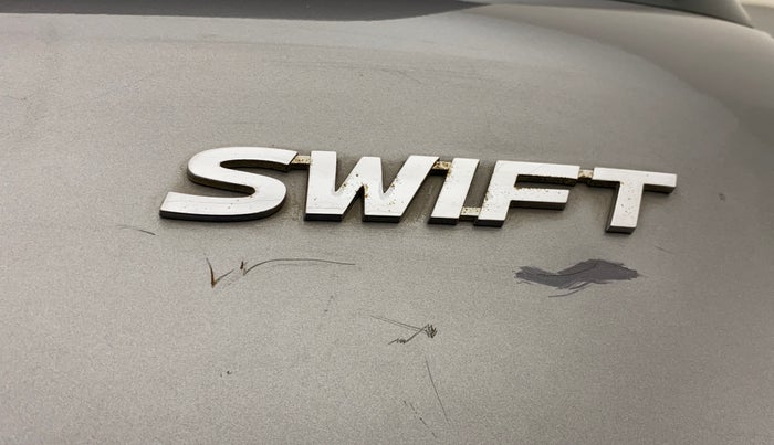 2012 Maruti Swift VXI, Petrol, Manual, 80,825 km, Dicky (Boot door) - Slightly rusted