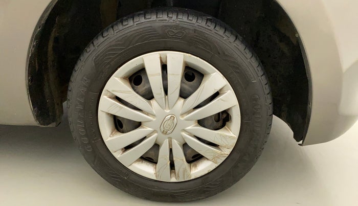 2015 Datsun Go Plus T, Petrol, Manual, 50,693 km, Right Front Wheel