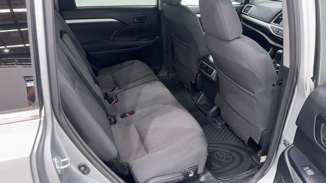 2018 Toyota Kluger Gx (4x4), Automatic, 106795 km, Right Side Rear Door Cabin View
