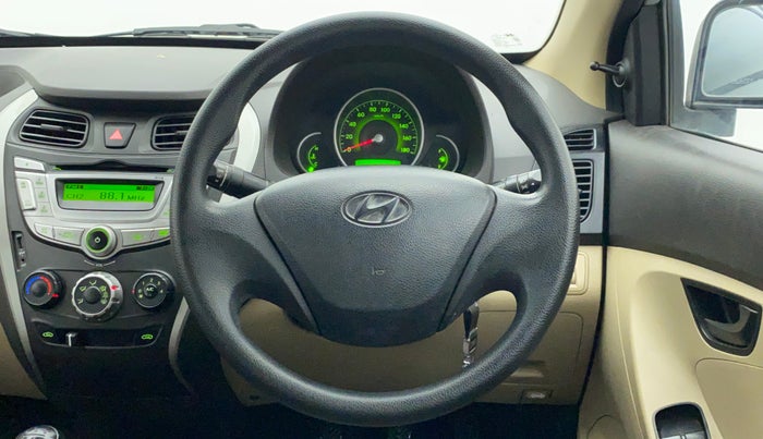 2013 Hyundai Eon MAGNA +, Petrol, Manual, 35,929 km, Steering Wheel Close Up