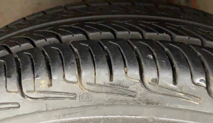 2012 Maruti Alto K10 VXI, Petrol, Manual, 43,970 km, Left Front Tyre Tread