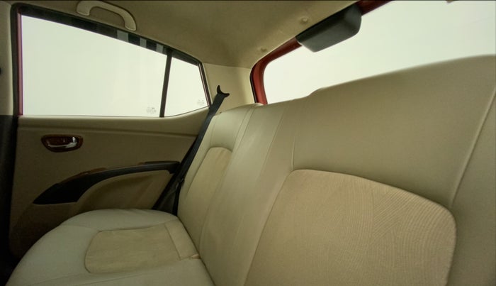 2011 Hyundai i10 MAGNA 1.1, Petrol, Manual, 63,415 km, Right Side Rear Door Cabin
