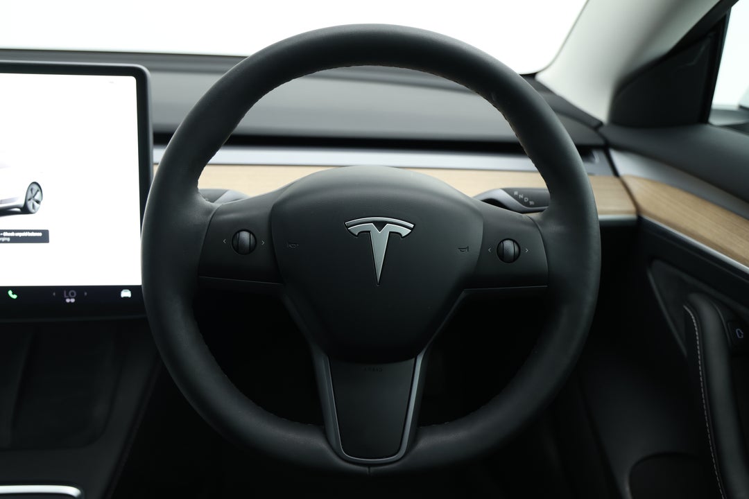 2023 Tesla Model 3 Rear-wheel Drive, Automatic, 81841 km, Steering Wheel Close-up