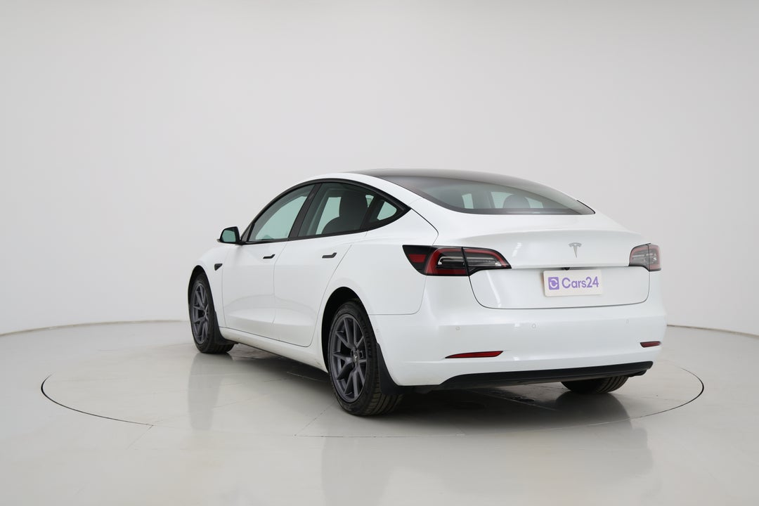 2023 Tesla Model 3 Rear-wheel Drive, Automatic, 81841 km, Left Back Diagonal (45- Degree) View