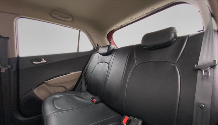 2014 Hyundai Grand i10 ASTA 1.2 AT VTVT, Petrol, Automatic, 80,080 km, Right Side Rear Door Cabin View
