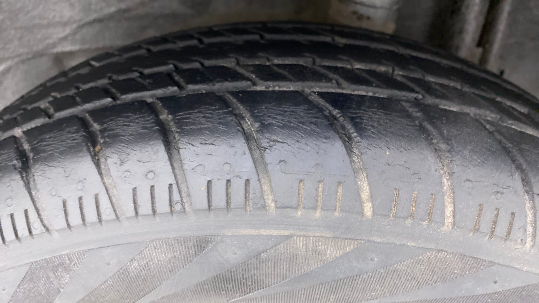 Left Rear Tyre Tread