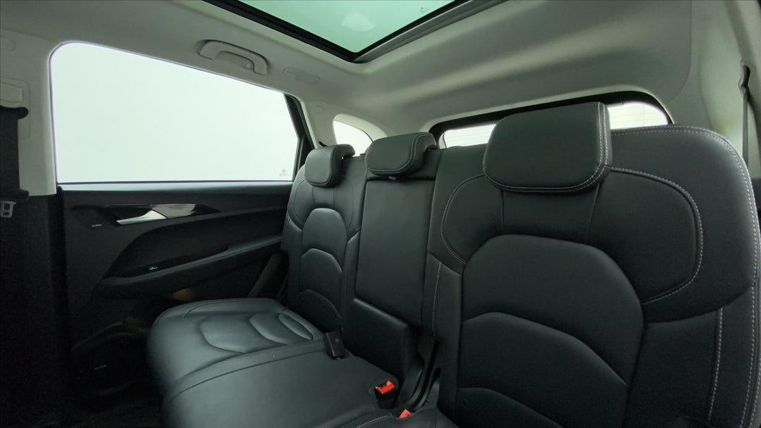 Right Side Rear Door Cabin