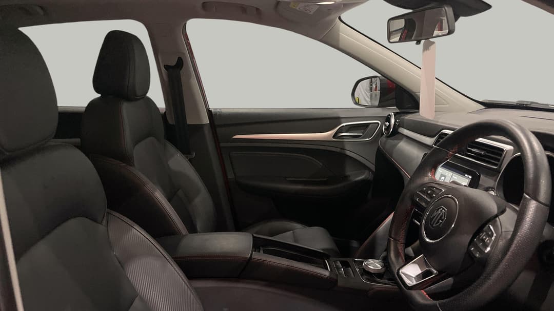 2023 MG ZS EV Essence, Automatic, 35780 km, Right Side Front Door Cabin View