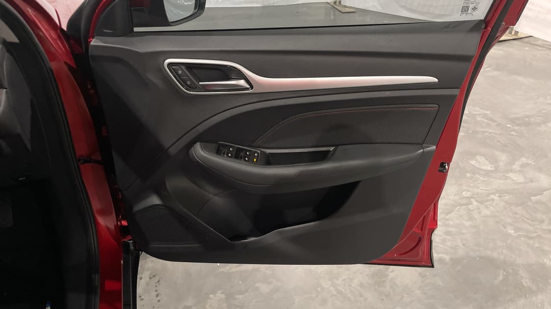 2023 MG ZS EV Essence, Automatic, 35780 km, Speaker View