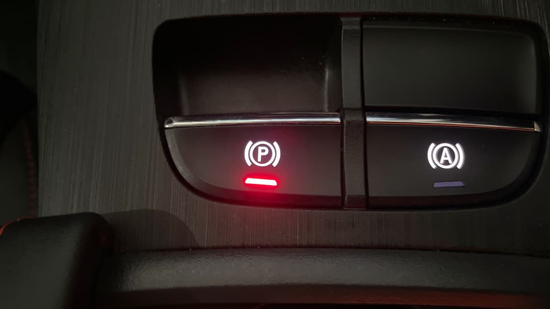 2023 MG ZS EV Essence, Automatic, 35780 km, Handbrake