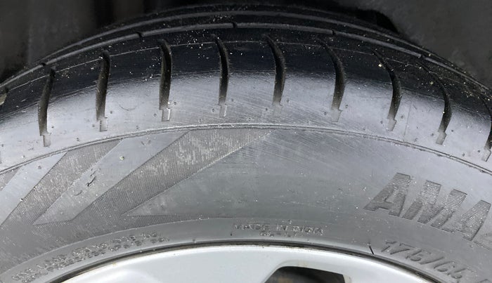 2018 Ford Figo Aspire 1.2 TITANIUM PETROL, Petrol, Manual, 21,356 km, Right Rear Tyre Tread