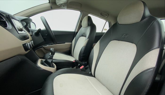 2016 Hyundai Grand i10 MAGNA 1.2 VTVT, Petrol, Manual, 30,275 km, Right Side Front Door Cabin