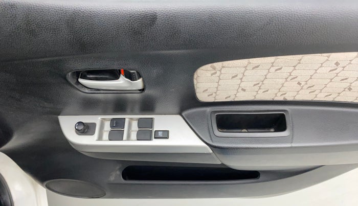 2014 Maruti Wagon R 1.0 VXI, Petrol, Manual, 26,544 km, Driver Side Door Panels Control