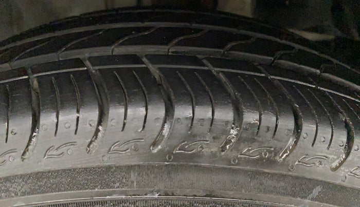 2013 Honda City 1.5L I-VTEC E MT, Petrol, Manual, 34,805 km, Left Rear Tyre Tread