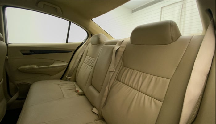 2013 Honda City 1.5L I-VTEC E MT, Petrol, Manual, 34,805 km, Right Side Rear Door Cabin
