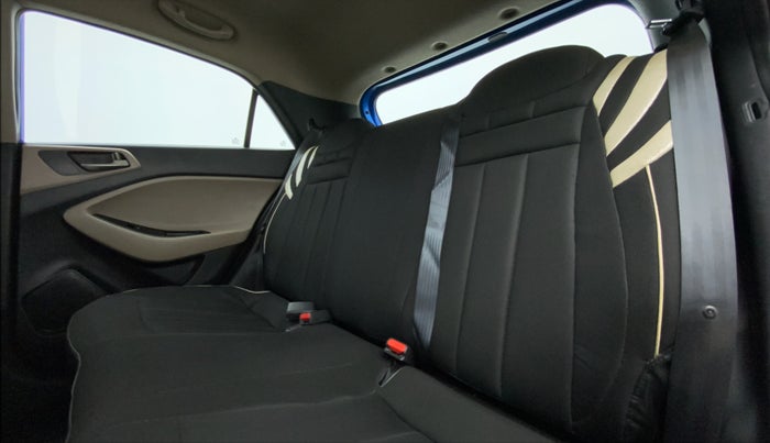 2017 Hyundai Elite i20 Magna Executive 1.2, Petrol, Manual, 19,911 km, Right Side Rear Door Cabin
