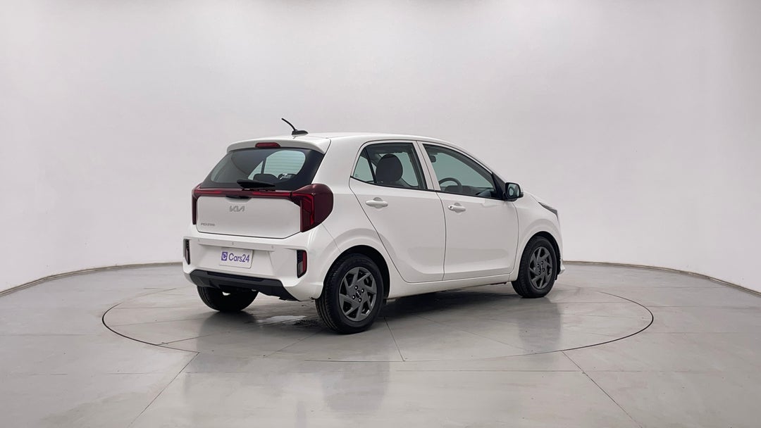 Right Back Diagonal (45- Degree) View