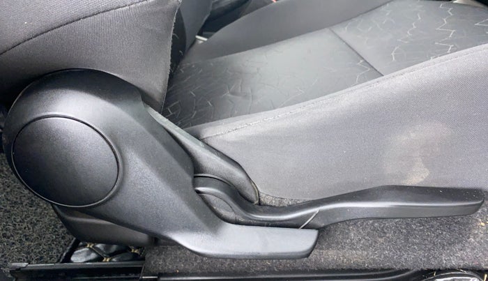 2019 Maruti IGNIS ALPHA 1.2 K12 AMT, Petrol, Automatic, 25,350 km, Driver Side Adjustment Panel