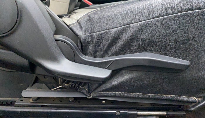 2019 Maruti Baleno ZETA 1.2 K12, Petrol, Manual, 69,420 km, Driver Side Adjustment Panel