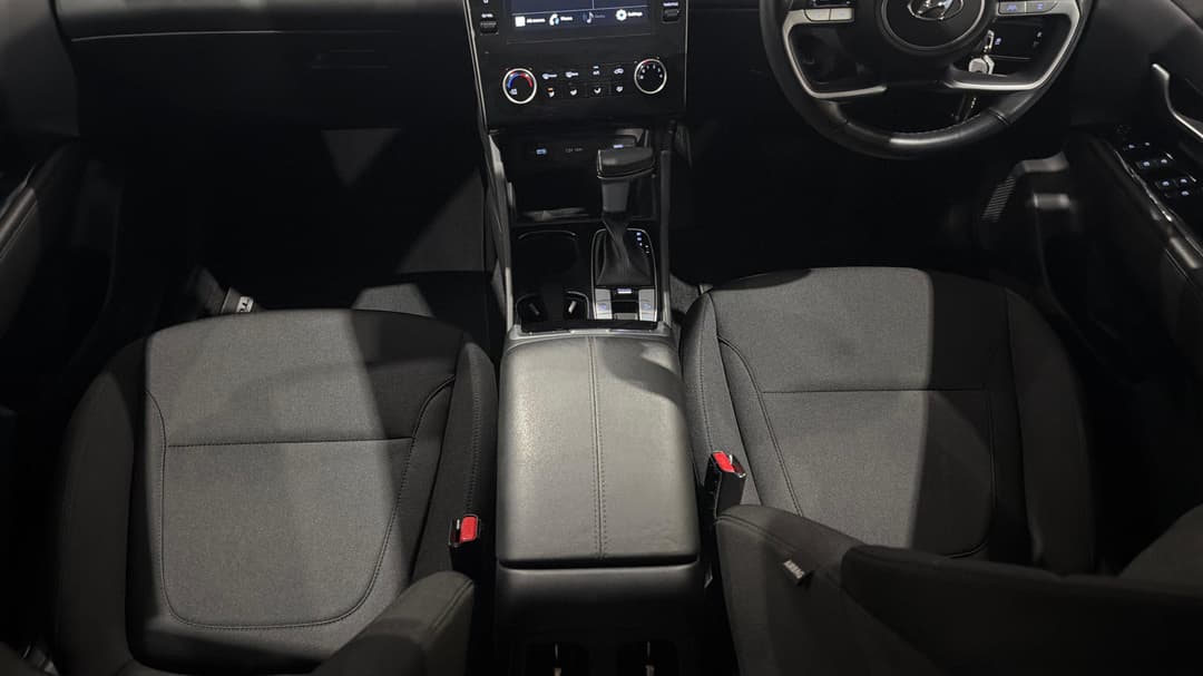 2023 Hyundai Tucson (FWD), Automatic, 45288 km, Center Console