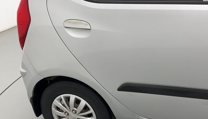 2015 Hyundai i10 SPORTZ 1.1, Petrol, Manual, 42,579 km, Right quarter panel - Minor scratches