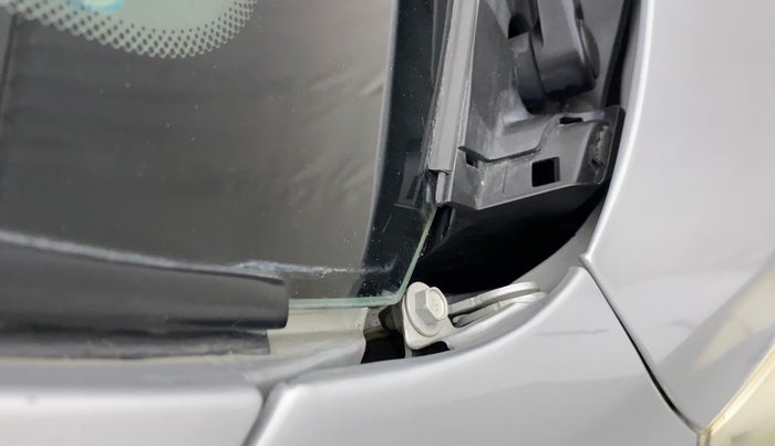 2015 Hyundai i10 SPORTZ 1.1, Petrol, Manual, 42,579 km, Bonnet (hood) - Cowl vent panel has minor damage